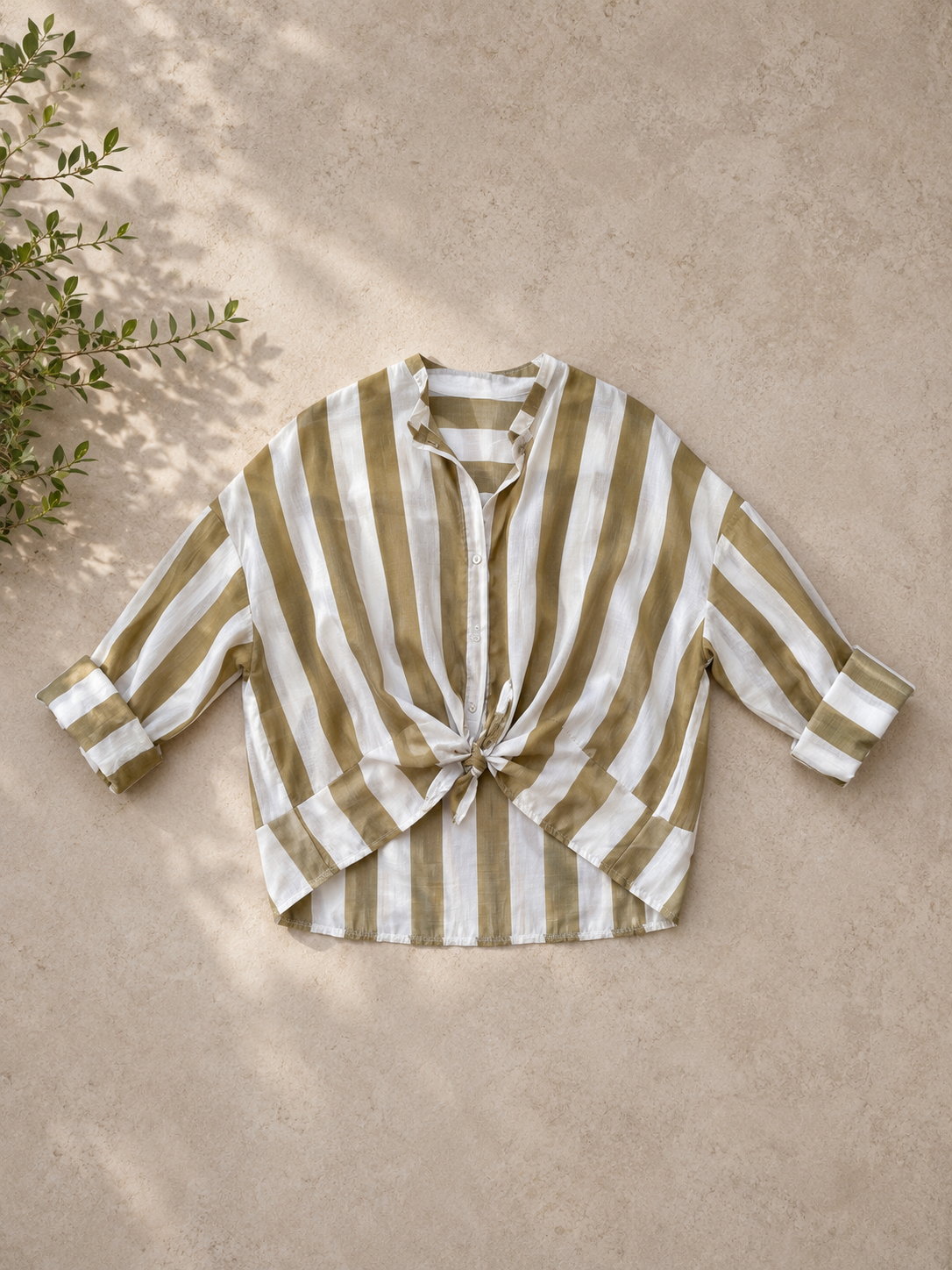Camicia a righe con nodino verde