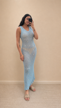 Abito lungo in maglia  crochet con dettagli perlati