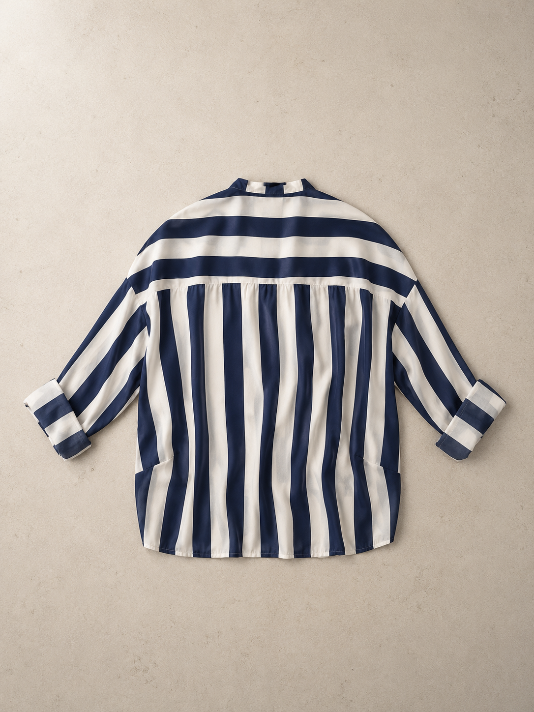 Camicia a righe con nodino blu