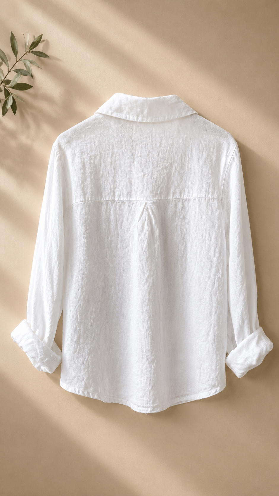 Camicia di lino bianca con taschino
