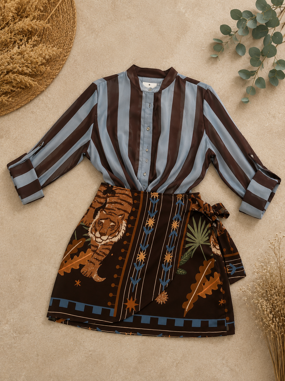 Camicia a righe marrone
