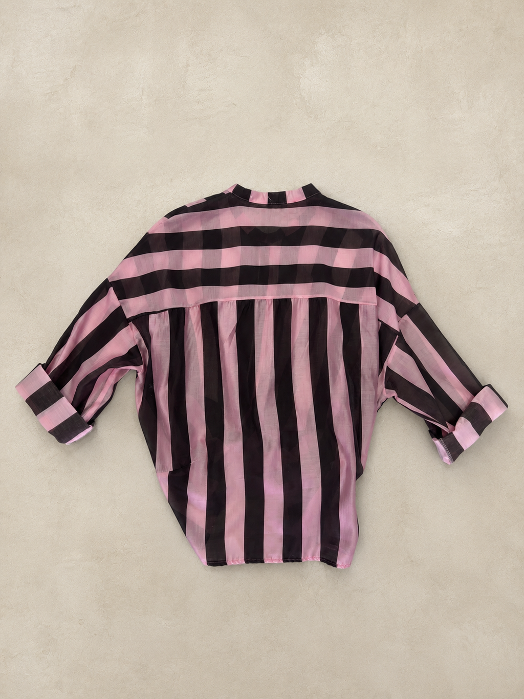 Camicia a righe con nodino rosa