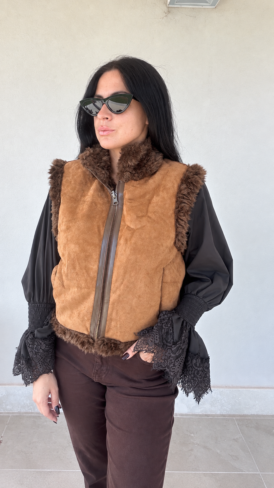 Gilet aviatore in ecopelle scamosciata camel