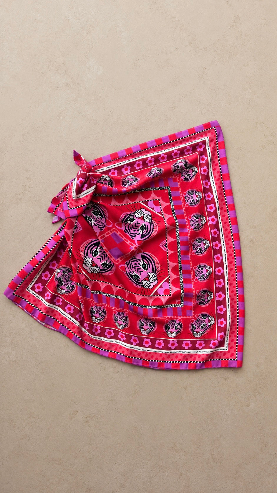 Gonna pareo con nodo laterale rosa